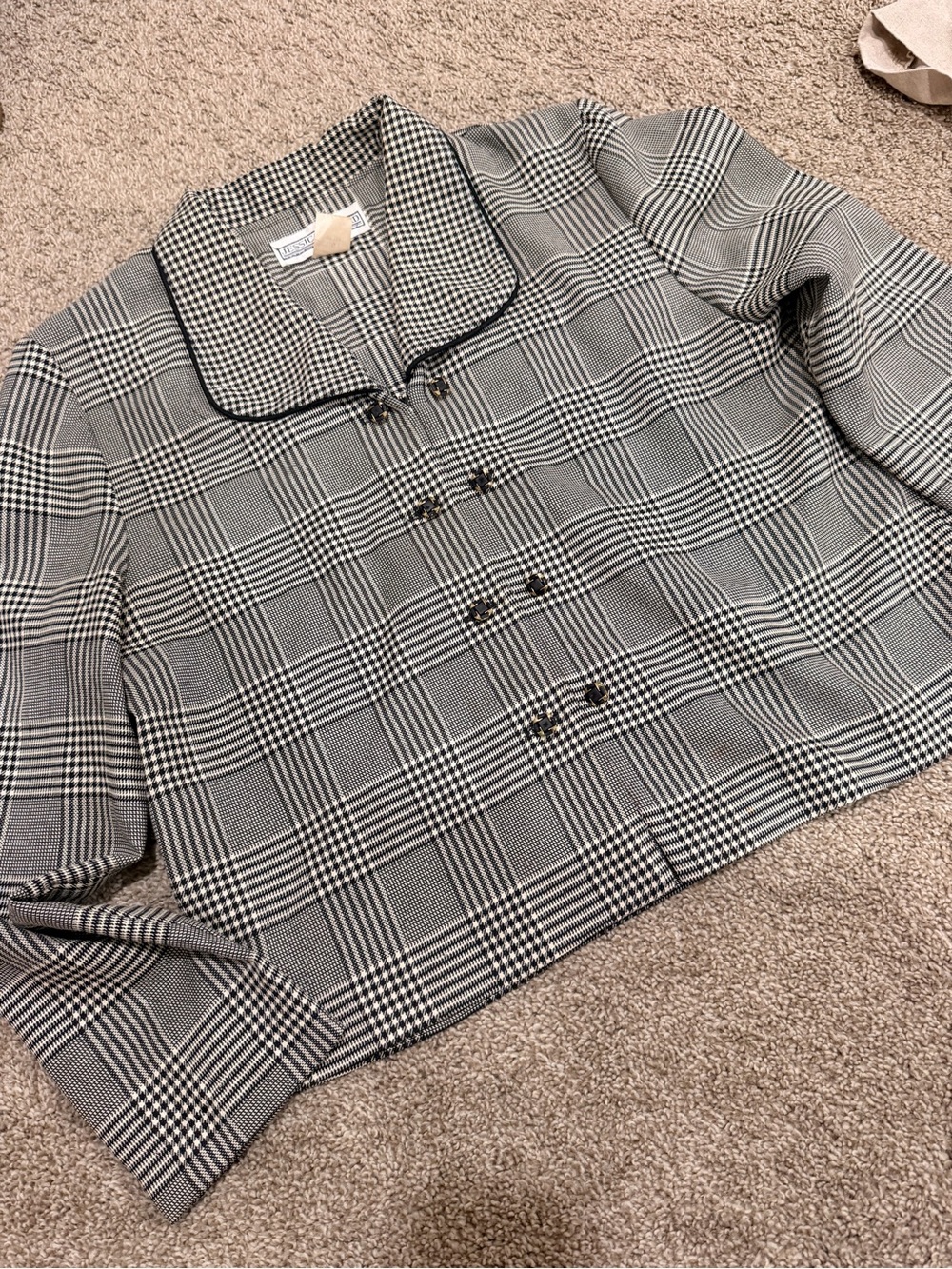 Vintage Jessica Howard Black and White Glen Plaid Button-Down Shirt/Jacket